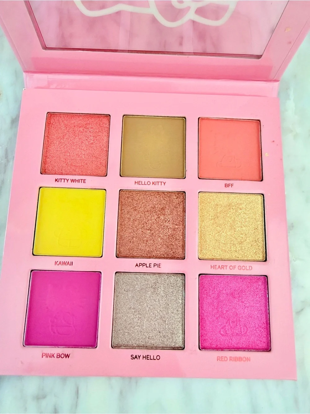 🎀 Hello Kitty Selfie Palette Eyeshadow Palette